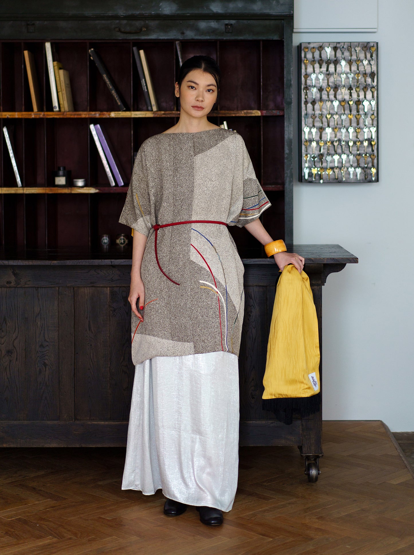 キモノワンピースドレス|グレー_有機的柄