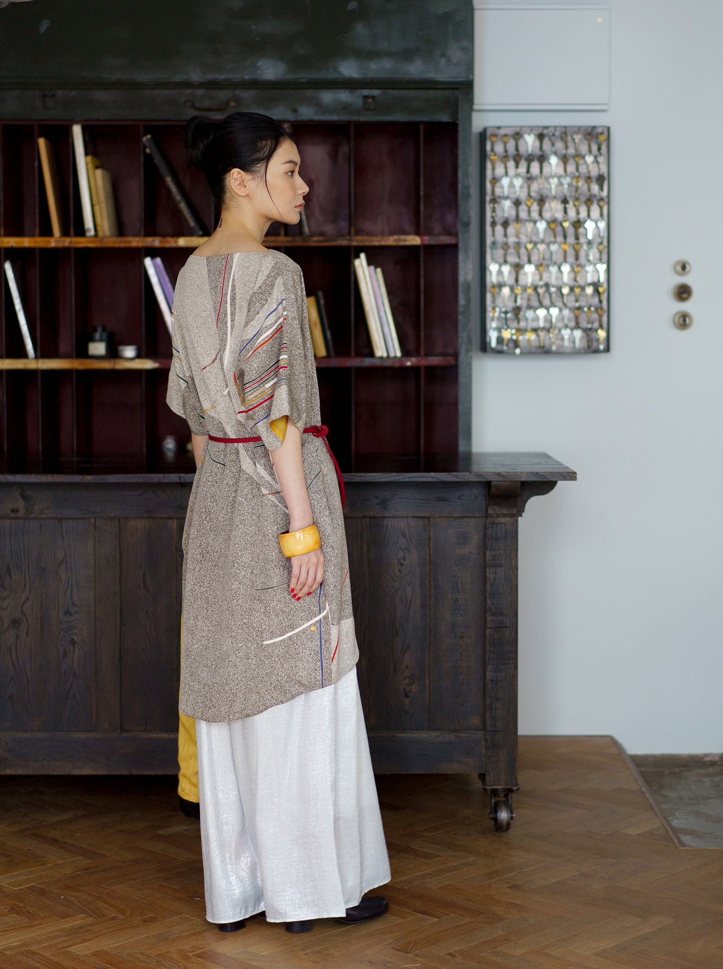 キモノワンピースドレス|グレー_有機的柄