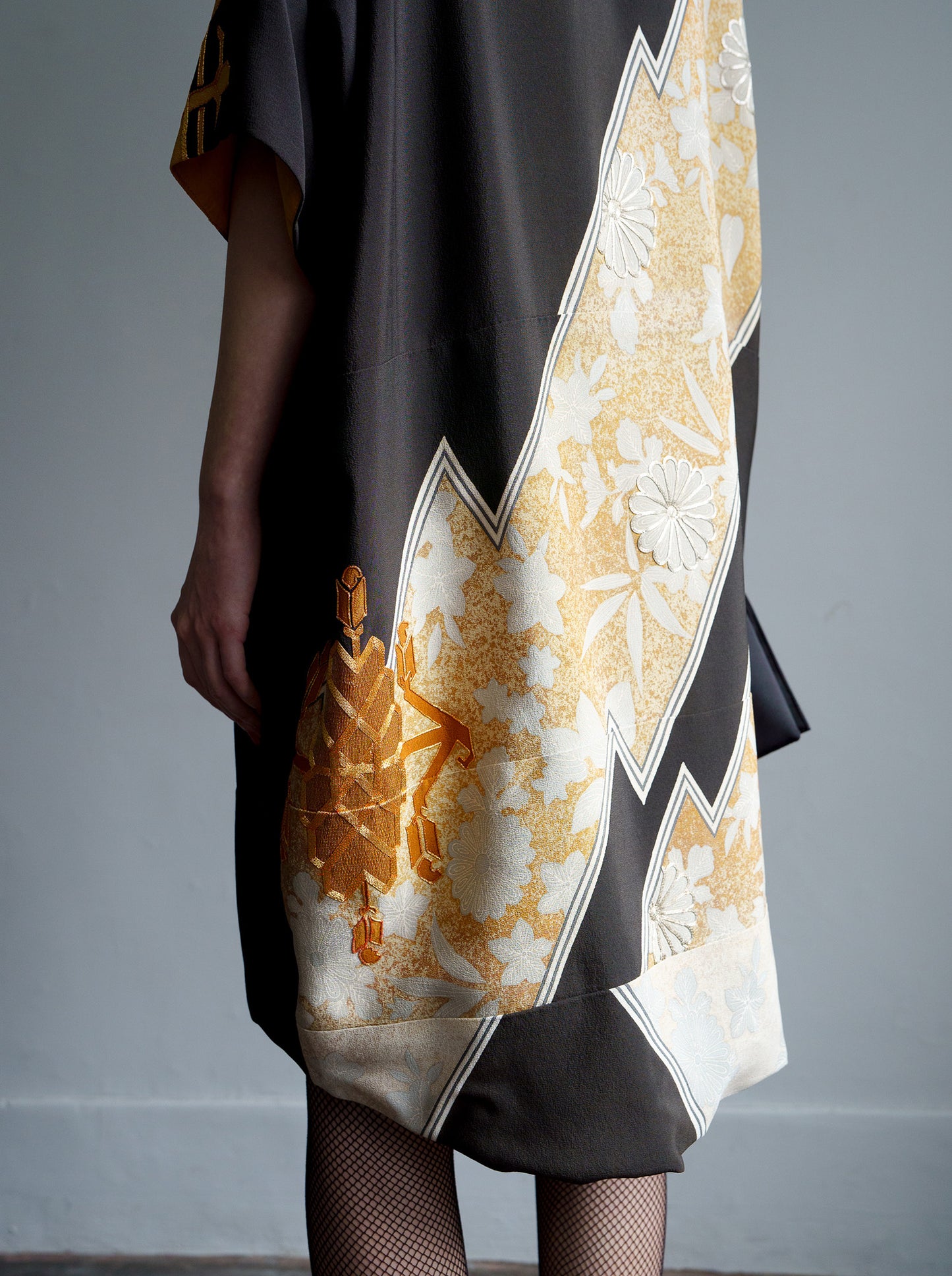 キモノワンピースドレス|金銀_草花_幾何学